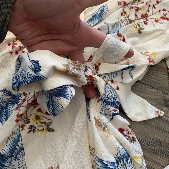 Cream floral long sleeve romper - Picture 6 of 8